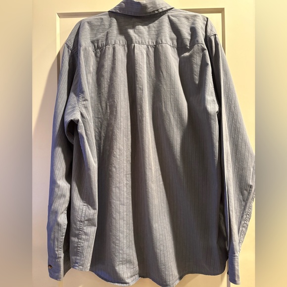 Eddie Bauer Men's Chambray Blue & Stripe Button-Down Shirt - Men’s XL - Picture 7 of 8